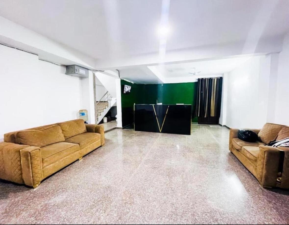 O White Pearl Hotel